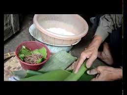Cara membuat lontong cepat dan hemat gaskali ini saya mau ngasih tips cara membuat lontong dengan cepat dan hemat gas, biasa nya kan kalo bikin lontong bisa. Lontong Daun Pisang Youtube