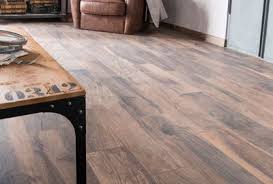 Prix de pose d'un parquet (tarifs 2021) le prix moyen de pose d'un parquet dépend principalement du type de parquet. Parquet Carrelage Pvc Vinyle Combien Ca Coute De Changer Son Sol Cote Maison