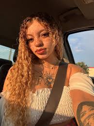 ﾒ૦ﾒ૦ ᥫ᭡.