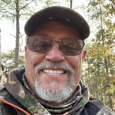 If you were going to buy me a Christmas gift, what would it be 🤔