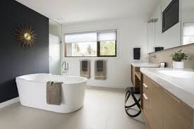Get some narrow bathroom ideas to create your dream bathroom. 14 Ideas For Modern Style Bathrooms