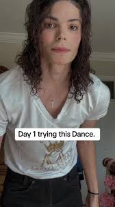 Catchy 👏 #dancetrend #trending #fabiojackson #dance #fyp #trend  #flungmyshoulder #str8 #pinklemonade