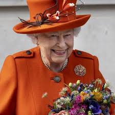 Her religious views and role as monarch. La Reine Elizabeth Ii Son Secret Anti Age Va Vous Surprendre Elle