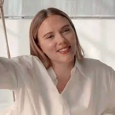 Hello Scarlett Johansson 😍🥰❤️ AT