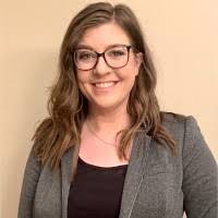 Stephanie Quick's Instagram, Twitter & Facebook