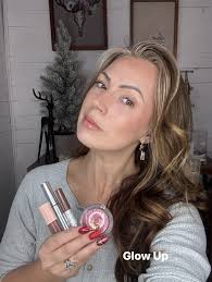 Real talk, I don't overcomplicate my makeup 🤍 If you've been watching my  makeup and wondering what I'm actually wearing....this is it. ✨ 𝙈𝙮 4  𝙛𝙖𝙫𝙚𝙨 𝘾𝙚𝙡𝙚𝙨𝙩𝙮 𝘽𝙪𝙣𝙙𝙡𝙚 𝙞𝙨 25% 𝙤𝙛𝙛 Hydrating,