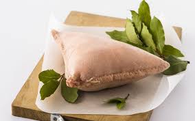 Vi ho già fatto un post con la cottura del cotechino avvolto nella carta da forno. Cappello Del Prete Salumi Tipici