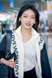 However, her breakout came from the korean reality show. Unwhitewashed Kpop Idols On Twitter Chungha Kpop Ioi Chungha Unbleached