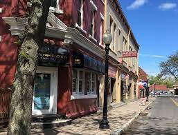 Danbury Now Hatless Gets A Second Wind