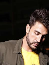 Igor Freitas, do 'De Férias com o Ex', é preso e algemado nos EUA