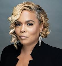 Paulette Wolf's Instagram, Twitter & Facebook