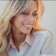 Kim Wing's Instagram, Twitter & Facebook