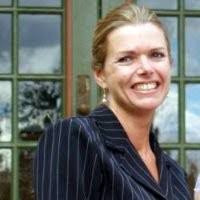 Heidi Halpern's Instagram, Twitter & Facebook