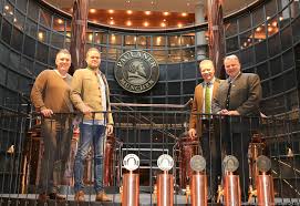 9,909 likes · 7 talking about this · 51,273 were here. Das Runderneuerte Wirtshaus Juwel Am Nockherberg Hat Eroffnet