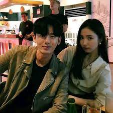 Yet, goo hae ryung fulfills her duty as a historian. Shin Se Kyung Philippines With Actor Lee Ji Hoon Facebook