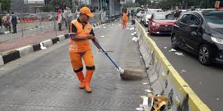 Cara melamar kerja jadi tukang sapu jalanan. Deretan Peristiwa Petugas Ppsu Kecelakaan Saat Menyapu Jalan Halaman All Kompas Com