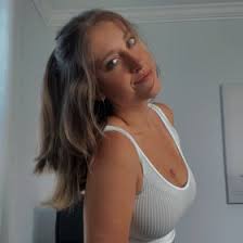 Brigette Ledbetter's Instagram, Twitter & Facebook