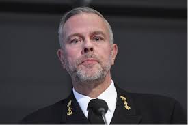 Hoogste NAVO-militair Rob Bauer: 'Wees klaar voor het onverwachte'