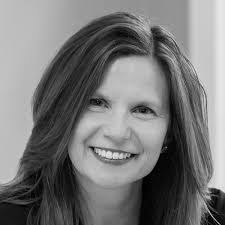 Carrie Santos's Instagram, Twitter & Facebook