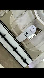 🤍 𝖠 girl should be two things ‘ 𝘊𝘭𝘢𝘴𝘴𝘺 & 𝘍𝘢𝘣𝘶𝘭𝘰𝘶𝘴' 𝖢𝗈𝖼𝗈  𝖢𝗁𝖺𝗇𝖾𝗅 What an absolute pleasure we had creating a bespoke casket for  𝘛𝘩𝘦 𝘓𝘢𝘵𝘦 𝘕𝘪𝘤𝘰𝘭𝘢 𝘛𝘪𝘦𝘳𝘯𝘦𝘺 When in an arrangement we like  to know all about ...