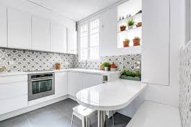 Crédence de cuisine assortie à votre plan de travail ou élément de déco à part entière ? 12 Idees De Credences Pour Cuisines Blanches