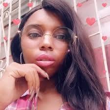 Sparkle Smith (@spark_smth)