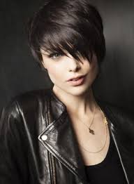 A cute short hairstyle for round faces should be above the forehead to a nice height with wispy light bangs. 40 Classic Short Hairstyles For Round Faces