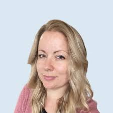 Alison Boston's Instagram, Twitter & Facebook