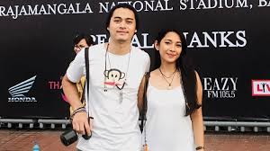 Pastilah bangga punya pacar seorang artis yang cantik dan imut. Lagi Ulang Tahun Dinda Kirana Pamer Kemesraan Dengan Pacar Barunya Tribunstyle Com