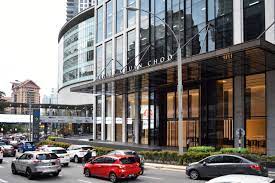 The resp purchased certain houses for construction from the appellant. Menara Khuan Choo Green Building Index