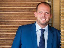 Après les applaudissements hallucinants de la présidente de la chambre. Theo Francken Nieuw Vlaamse Alliantie N Va