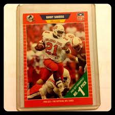 Get theese barry sanders for less. 35 Classic Baseball Cards And What They Re Worth Today Baseball Cards Football Trading Cards Football Cards