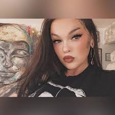 Dawn Vasquez's Instagram, Twitter & Facebook