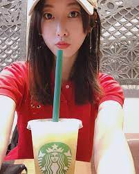 松井玲奈さんはinstagramを利用しています スタバの新作飲んだ日 青りんごめちゃくちゃ美味しかったので しばらくはこれを飲み続けることでしょう スタバ グリーンアップル ティバーナフローズンティー aviotted01d 松井玲奈 松井玲奈 水着 新作