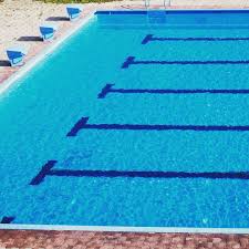 Freie Bahn Nach Getanener Arbeit Noch Schnell Rein Ins Pool Und Abkuhlen Im Terrassenbad Wurflach Geht Das Derzeit Besonders Gut Wie Man Sieht Noch Nike Logo