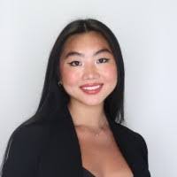 Carolyn Cass's Instagram, Twitter & Facebook