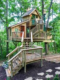 Pin By Ben On Infrastructure Tree House Designs Cool Tree Houses Treehouse Masters