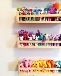 My Little Pony Organization Simple And Cheap Toy Organization For Your Toy Room Using 3 99 Ikea Sp Spielzeug Raumorganisation Kinder Zimmer Ikea Gewurzregal