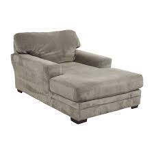 Maybe you would like to learn more about one of these? 83 Off Bob S Discount Furniture Bob S Furniture Grey Chaise Lounge Sofas