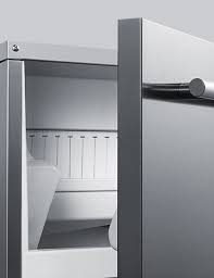 The summit spff51oscssim is a 24 freezer with an ice maker that is perfectly sized and featured for convenient use in outdoor spaces. Outdoor Refrigeration Summit Appliance