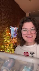 Continuing with Christmas decorating- PS i took yestersay away from yhe  internet- i do not speak