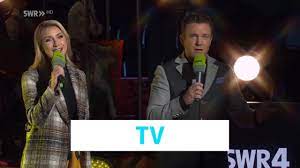 Dennoch hat sie sich einen rückzugsort behalten. Anna Carina Woitschack Stefan Mross Hallelujah Swr Feste Feiern 2020 Youtube