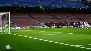 Uefa champions league first knockout round. Barcelona Compang Camping Dirusak Psg