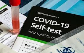 Η προμήθεια του αυτοδιαγνωστικού ελέγχου (self test) γίνεται δωρεάν από το φαρμακείο με την εναλλακτικά οι εργαζόμενοι έχουν τη δυνατότητα να επιλέξουν τη διεξαγωγή rapid test ή pcr test από επαγγελματία υγείας είτε δωρεάν σε δημόσια δομή στην οποία παρέχεται η σχετική δυνατότητα είτε με. Ti Isxyei Apo Megalh Ebdomada Gia Ta Self Tests Sto Dhmosio Kalamata In