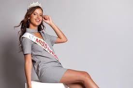 Maybe you would like to learn more about one of these? Miss France 2020 Qui Est Chloe Prost Elue Miss Rhone Alpes 2019
