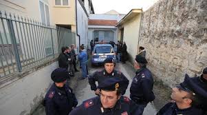 • 1,2 млн просмотров 2 года назад. Camorra Arrestato Un Fedelissimo Del Boss Michele Zagaria Ultime Notizie Dall Italia E Dal Mondo