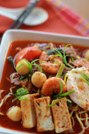 Kalau masak ikut resepi yang saya bagi, jangan salahkan kedai runcit kalau mee kuning habis di pasaran. Mee Bandung Muar Masam Manis