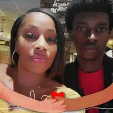 허리케인 밀턴이 치기 몇 시간 전인 플로리다주 팜 비치 가든스의 토네이도 피해가 오늘(수요일) 일찍 발생했습니다. 비디오 크레딧:  Alex O'Conner 업데이트:  https://abc11.com/live-updates/hurricane-milton-live-updates/15408281/