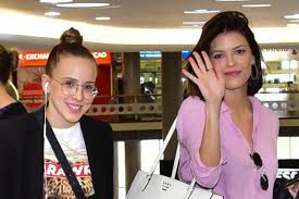 Her birthday, what she did before fame, her family life, fun trivia facts, popularity rankings, and more. Vitoria Strada E Marcella Rica Sao Flagradas Juntas Durante Embarque Em Aeroporto Fofocas E Famosos