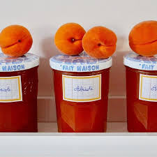 English Below Un Peu De Confiture D Abricots Recette Sur Le Blog Apricot Jam Recipe On The Blog Apricot Jam Ketchup Bottle Summer Recipes